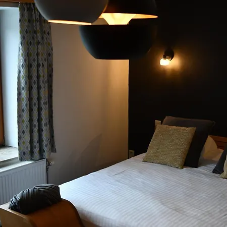 De L'hotel De La Ferme